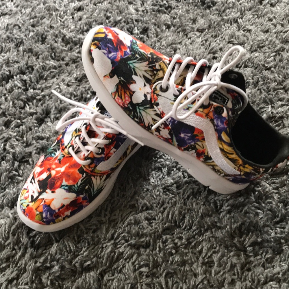 VANS Sneakers
